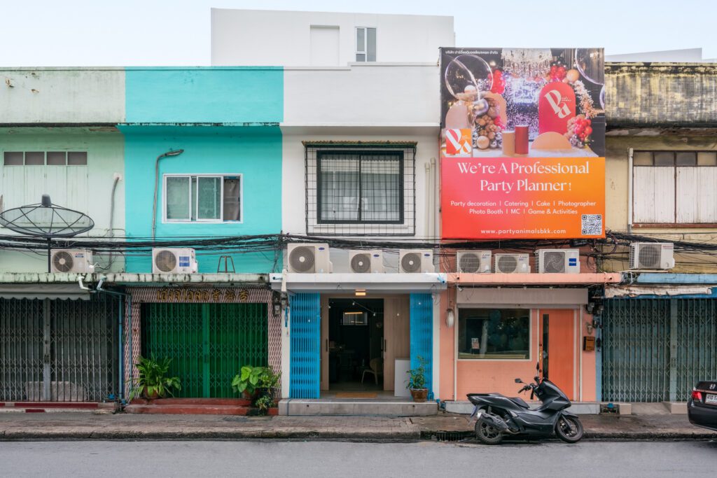 ถ่ายรูป Airbnb Exterior