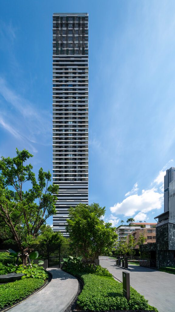 Noble Form Thonglor | for Hitachi Elevator 3 ถ่าย VR Virtual tour 360 Noble form exterior