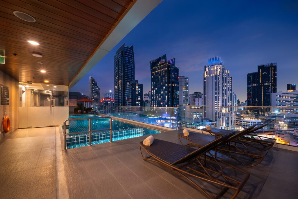 Adelphi Suite Bangkok 25 ถ่าย VR Virtual tour 360 03 Pool Night time 3 ถ่าย VR Virtual tour 360 ถ่าย